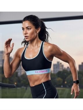 Under Armour Heat Gear Compression bra Black Size S